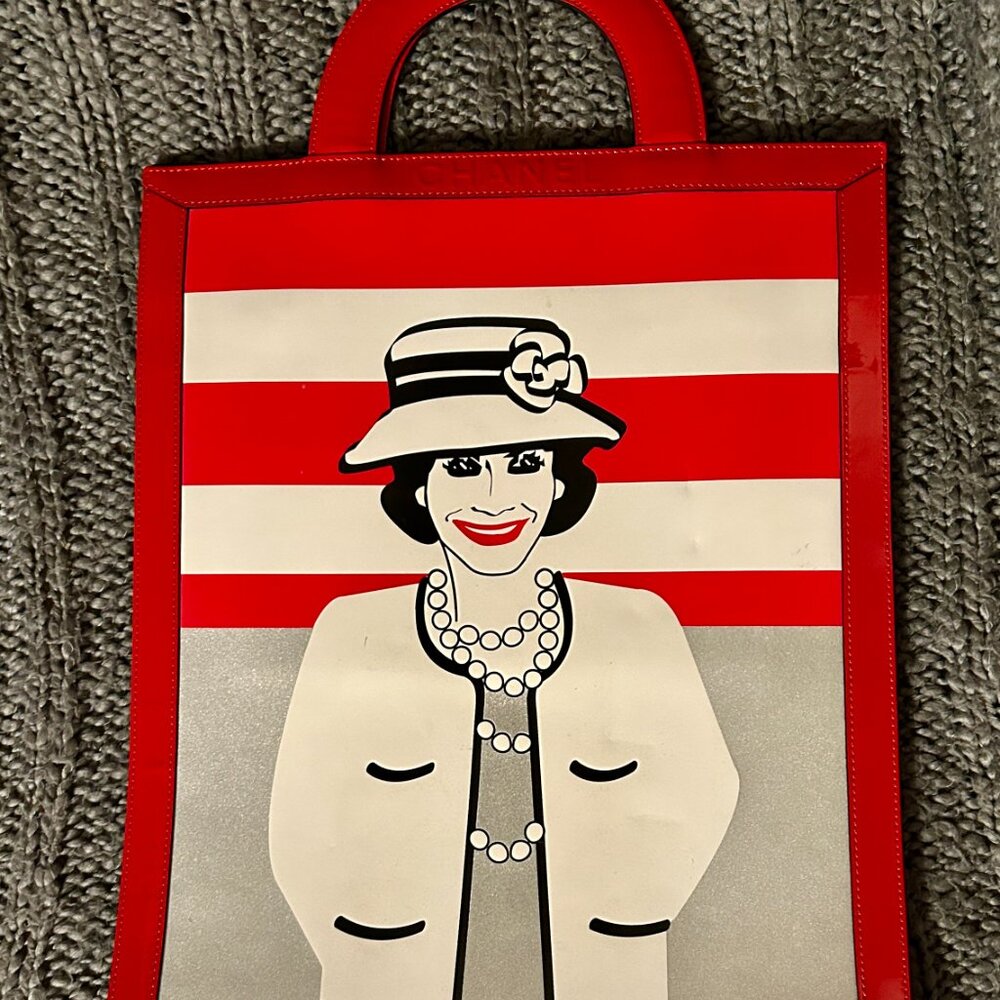 CHANEL MADEMOISELLE VINTAGE VERTICAL CHOCOLATE BAR TOTE BAG COCO PORTRAIT RARE! - Picture 2 of 12